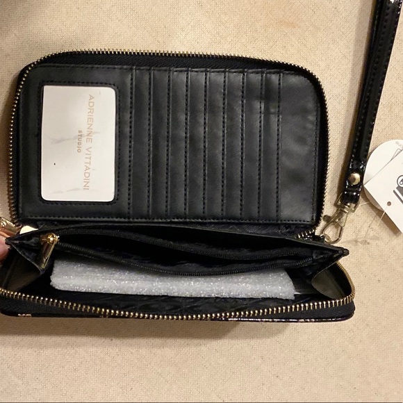 Adrienne Vittadini wristlet blackwGold chain print - Picture 3 of 5